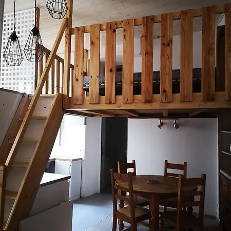 Centre Et Calme Ideal Et Thermes דירה קאוטרט