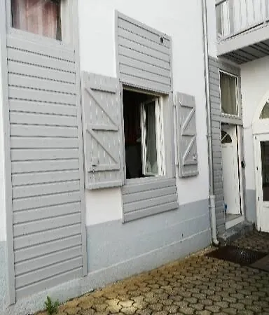 Centre Et Calme Ideal Pr Rando, Et Cure Apartment *